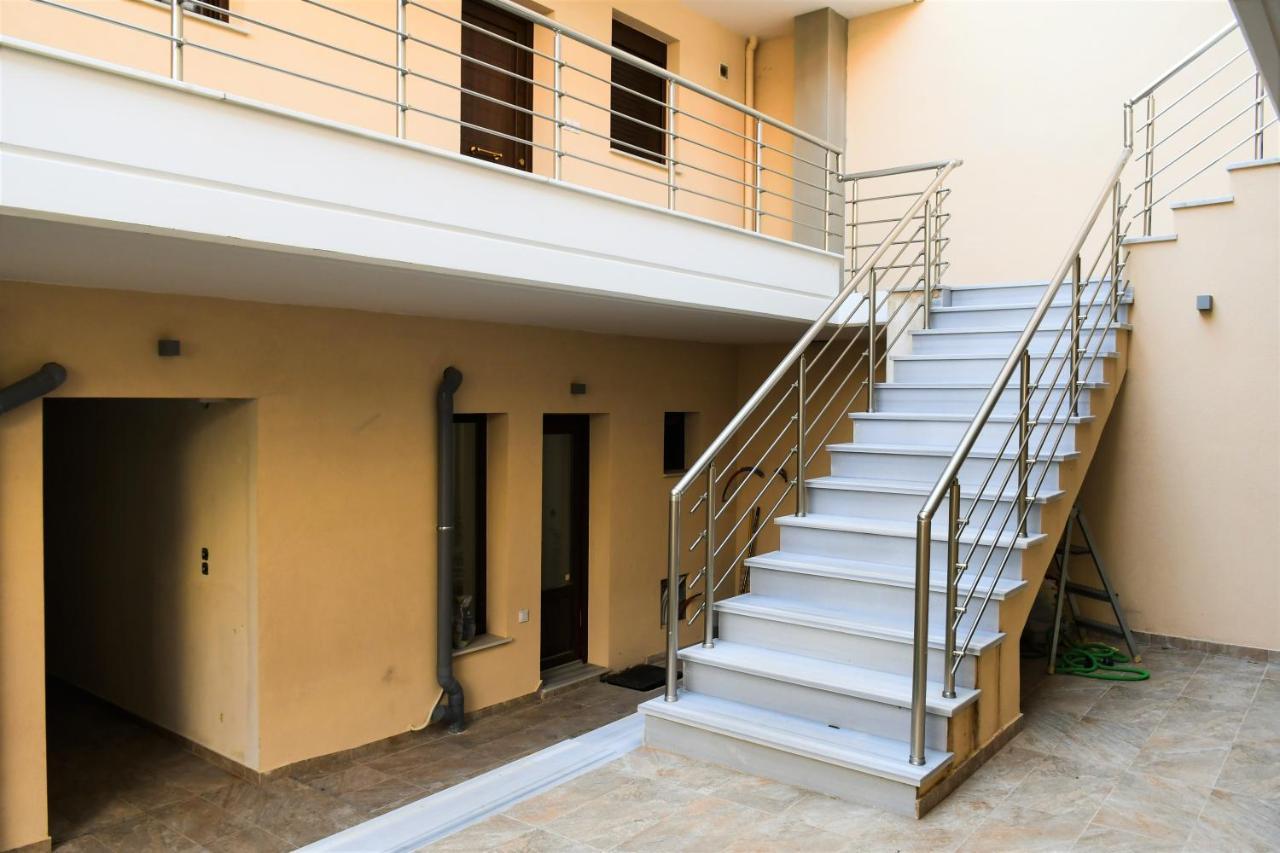 Comfy And Stylish Apt2 Ioannina Exterior foto